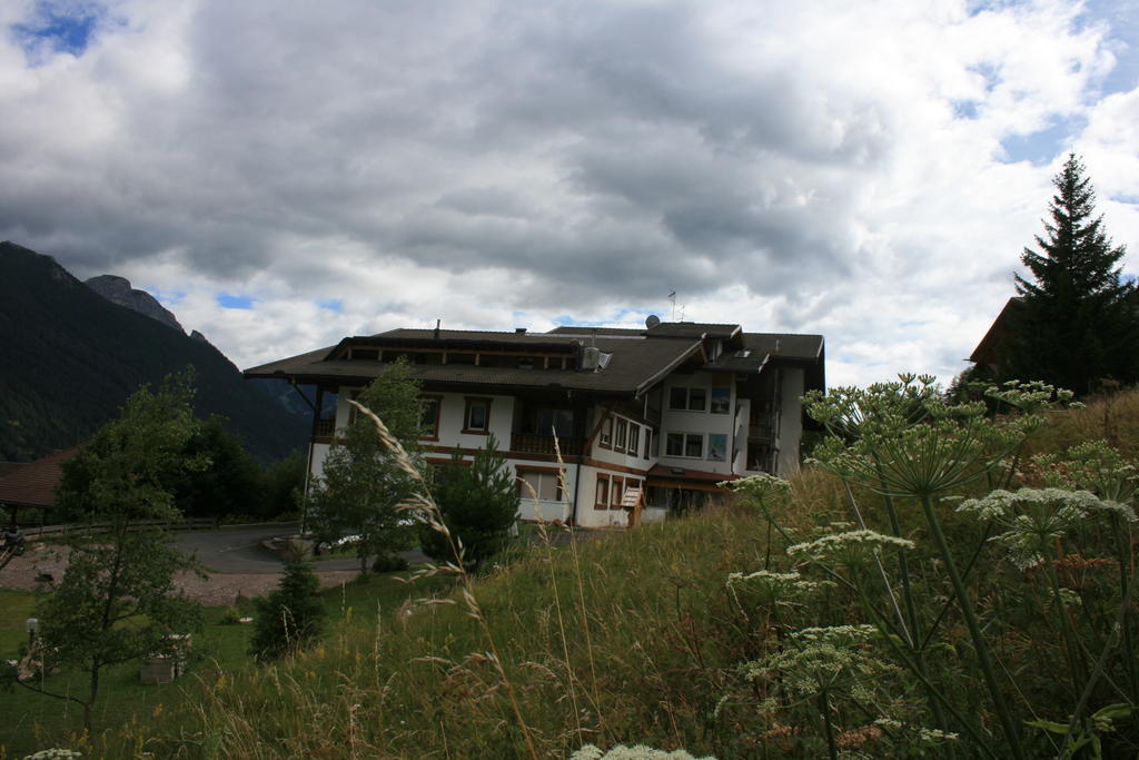 A. Paolo Apartments Vigo di Fassa Exterior photo